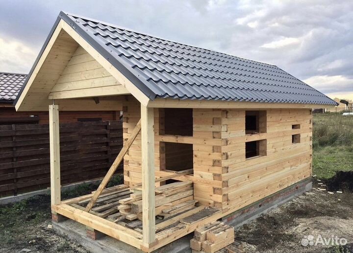 Бригада строителей