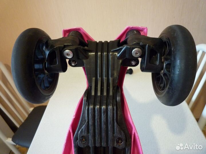 Самокат детский трехколесный Micro Maxi-Швейцария