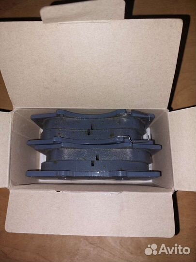 Колодки тормозные передние toyota 04465-60270