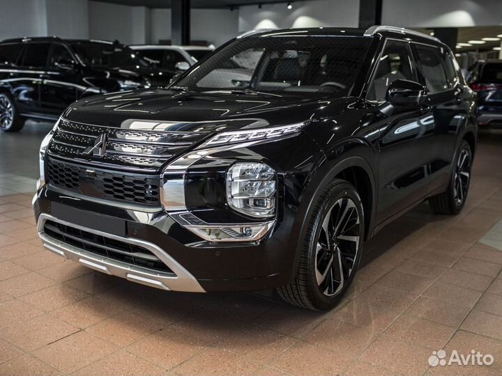 Mitsubishi Outlander 2.5 CVT, 2023, 15 км