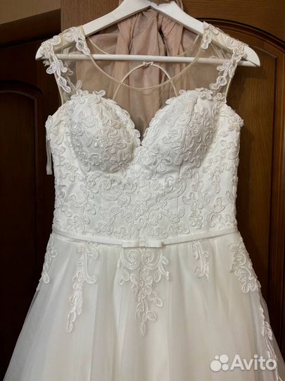 Свадебное платье Nava Bride (40 XS)