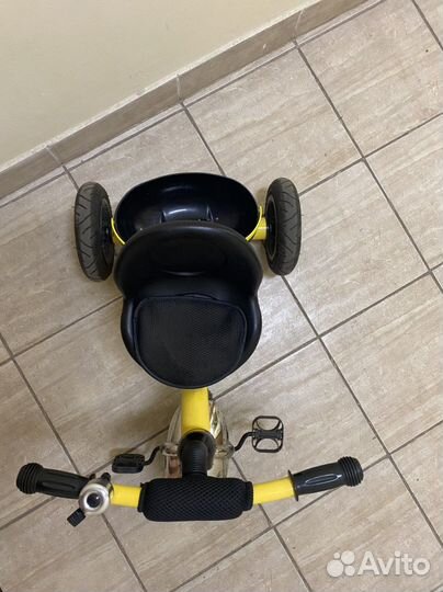 Трехколесный велосипед