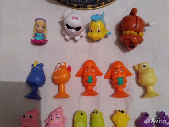 Игрушки из киндера, прилипалы