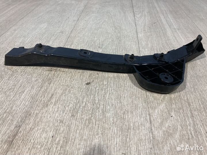 Крепление бампера Kia Ceed 2011 заднее правое