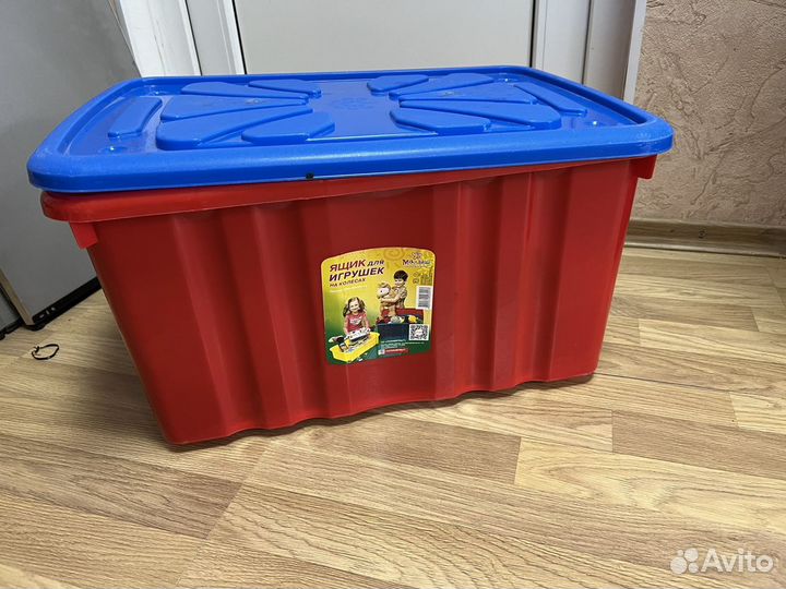 Ящик для игрушек на колесах