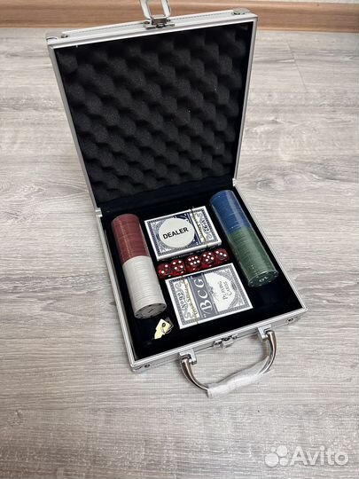 Набор для игры в покер новый