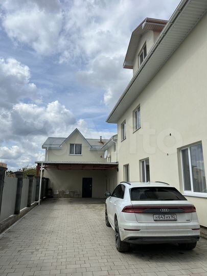 Гостиница, 900 м²