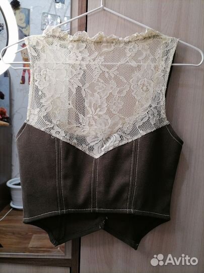 Винтажная жилетка