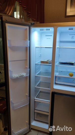 Холодильник Hyundai CS6073FV