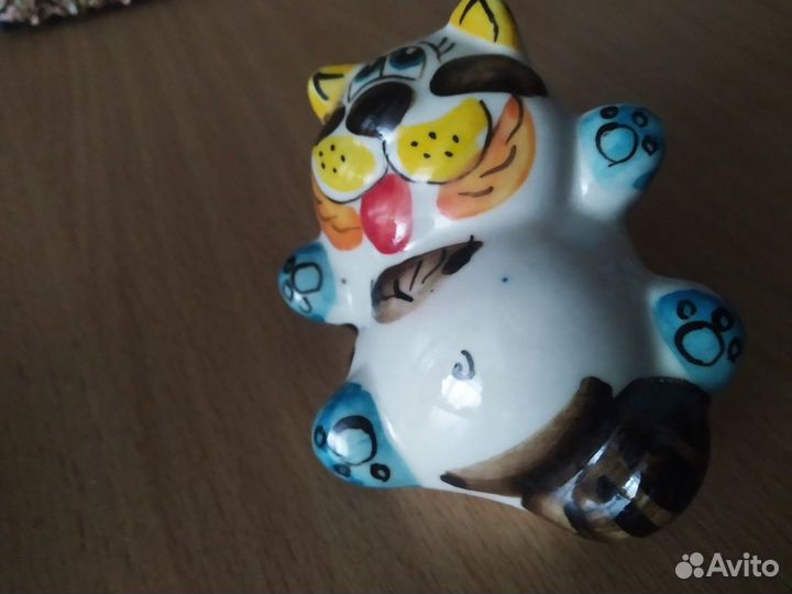 Кошечки фарфор гжель еж жаба козлик курочка