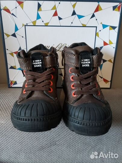 Ботинки для мальчика 22