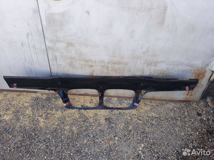 Продам мухобойку дефлектор на BMW X5