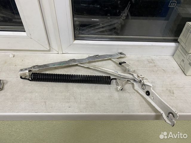 Mercedes Benz A2157500387 Петля багажника