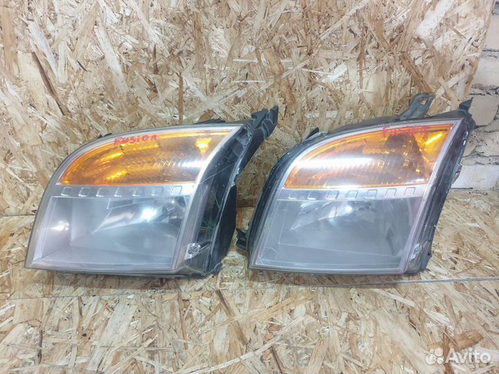 Фара Ford Fusion 2002-2012
