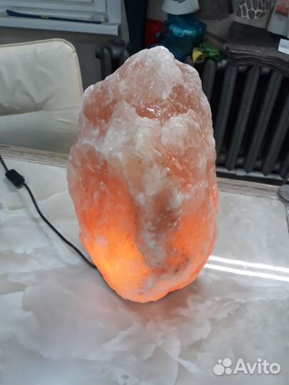 Соляная лампа из Розовой Гималайской соли