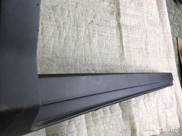 Накладка порога правого Ford Kuga 2012-2019