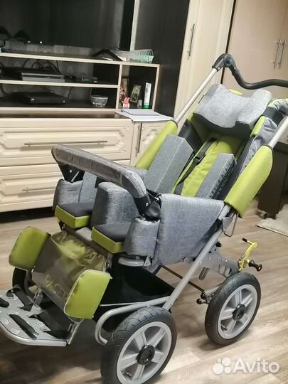 Коляска инвалидная