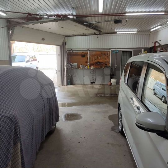 Дом 180 м² на участке 10 сот.