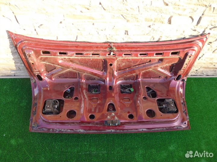 Крышка багажника Хонда Аккорд V с 1993-1998