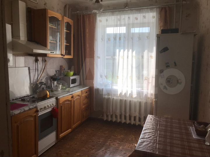2-к. квартира, 60 м², 1/3 эт.