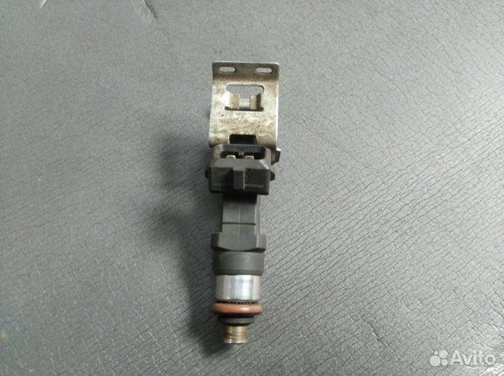 Форсунка топливная Ford Focus Iii хетчбек 1.6 2013