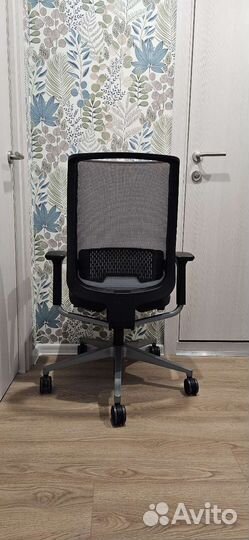 Офисное кресло Steelcase Reply air