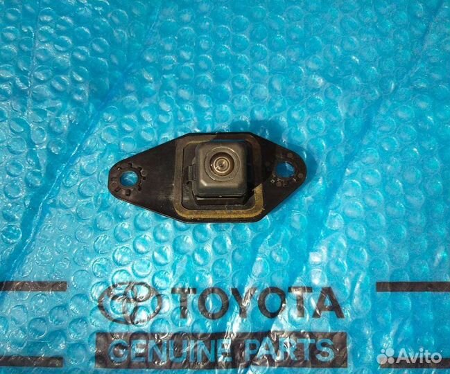 Камера заднего хода Camry 50 86790-33160