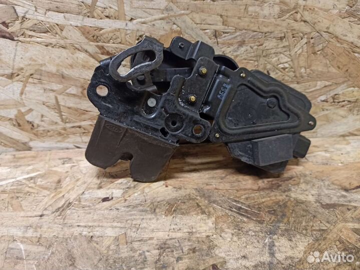 Замок крышки багажника Kia Cerato 1