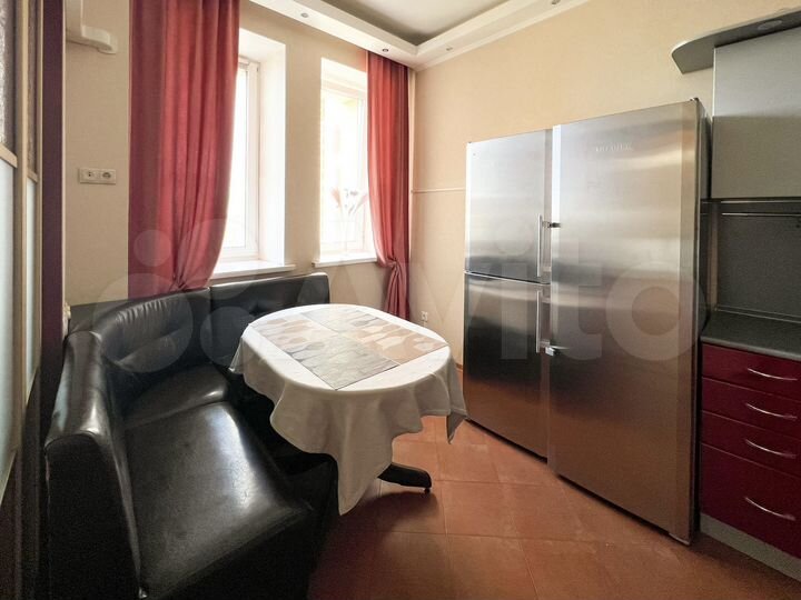 2-к. квартира, 67 м², 8/10 эт.