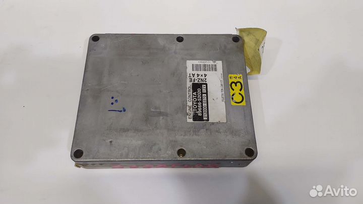 Блок управления двс toyota platz
