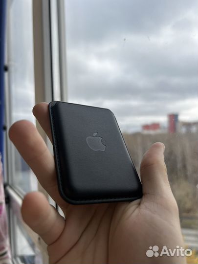Картхолдер apple