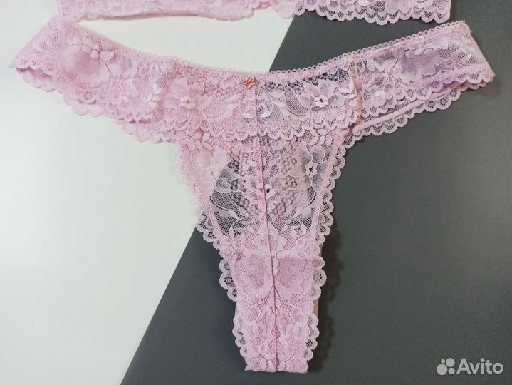 Savage X Fenty Кружевной комплект 42/44