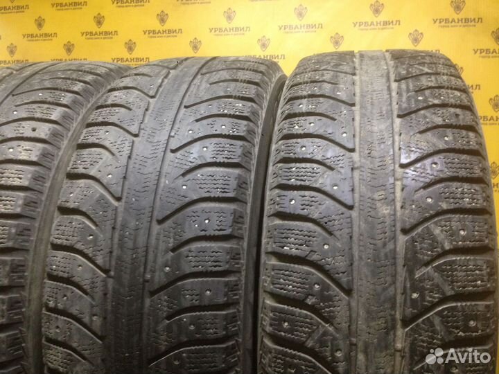 Bridgestone Ice Cruiser 7000 215/60 R17 96H