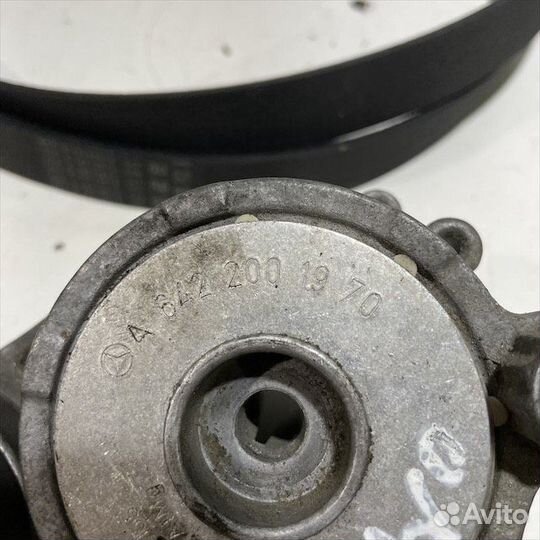 Приводной ремень с роликами Мерседес ом 642.826