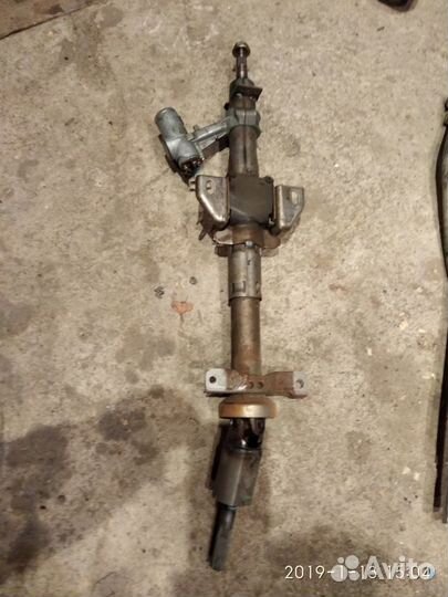 Рулевая колонка ниссан 1993г