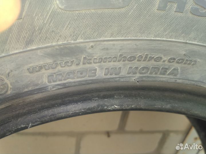 Kumho Ecsta HS51 215/60 R16