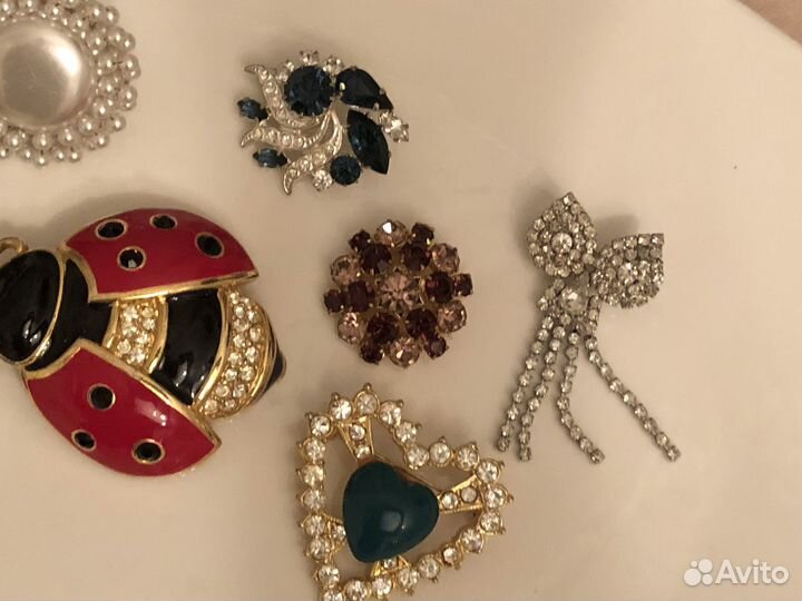 Брошь чехословакия