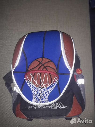 Школьный рюкзак