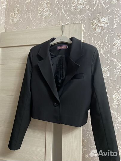 Укороченный пиджак