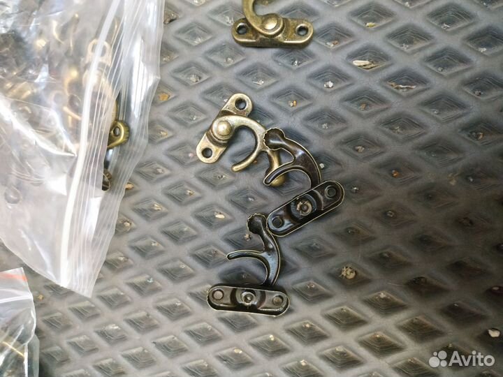 Замок крючек декоративный для шкатулки