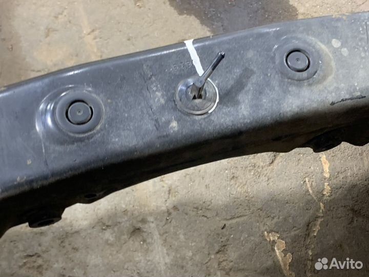 Подрамник задний Nissan Murano Z52