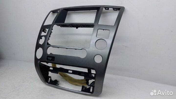 Накладка на панель Nissan Armada 5.6 2010