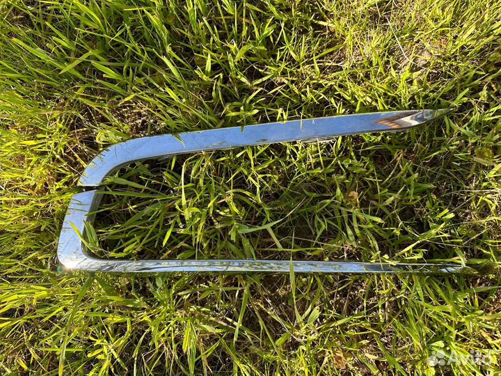 Молдинг на передний бампер гранта фл