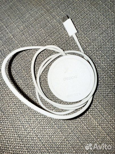 Беспроводная зарядка magsafe от deppa