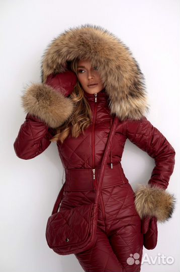 Зимний комбинезон. Женский костюм