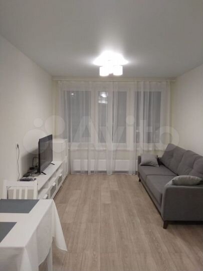 2-к. квартира, 52 м², 6/10 эт.