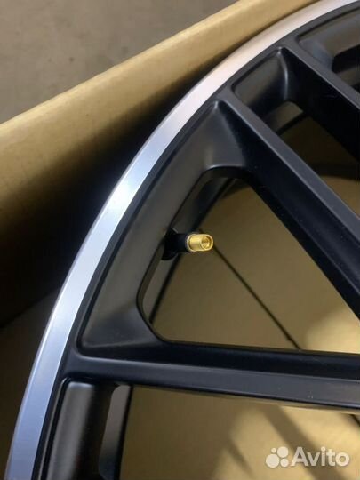 Диск оригинал кованый Mercedes C167 V167 GLS63 AMG