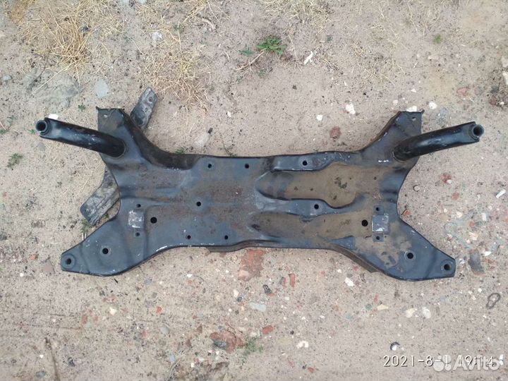 Передний подрамник Мицубиси Оутлендер XL 6В31