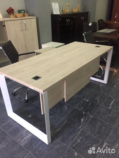 Стол офисный(Для Руководителя)