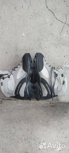 Трекинговые ботинки scarpa